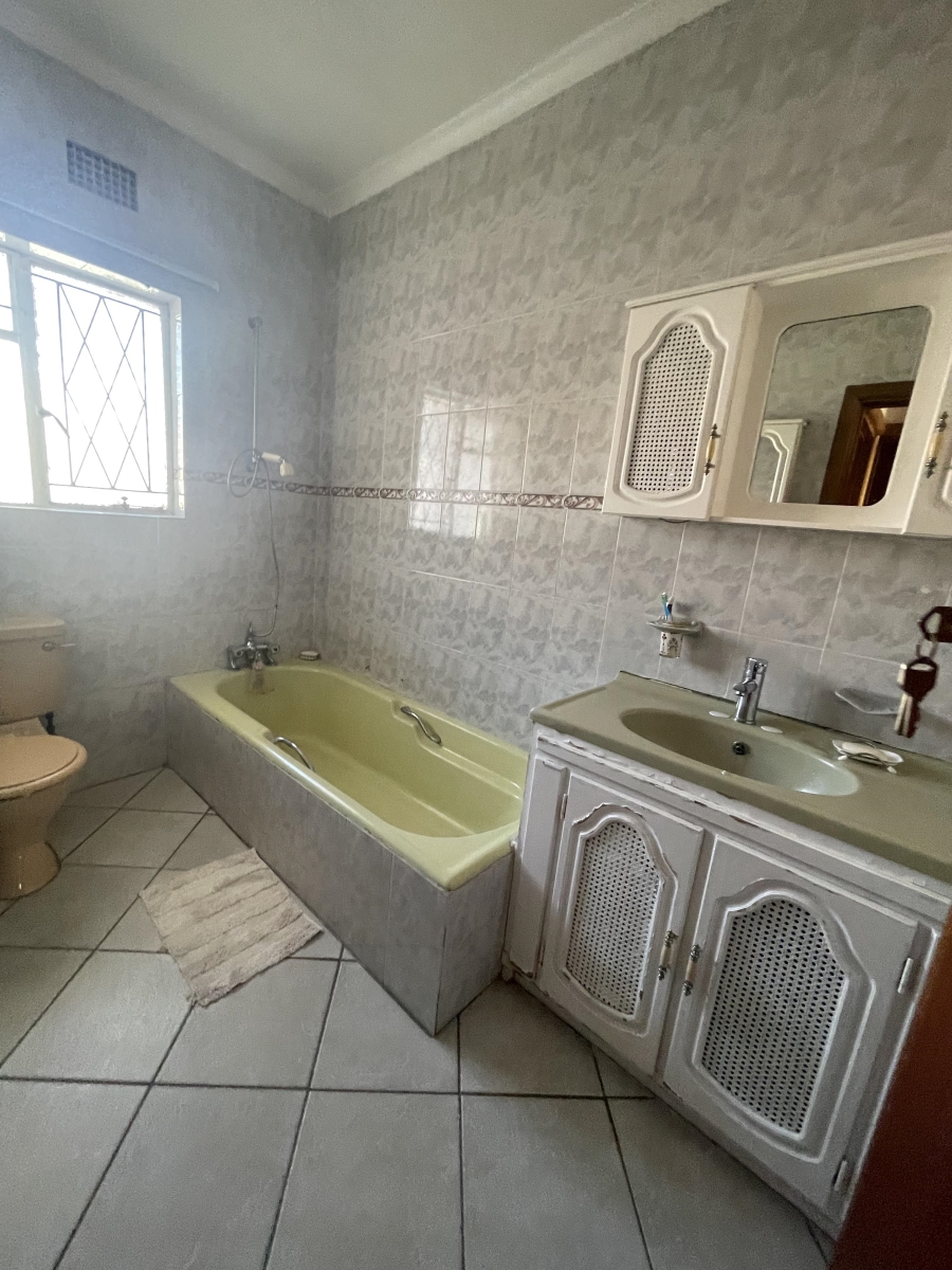 4 Bedroom Property for Sale in Braelyn Heights Eastern Cape